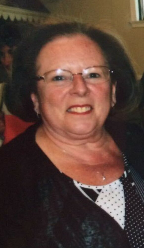 Simone MacKinnon